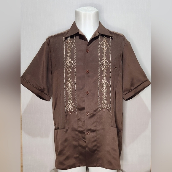 zava fine embroidered guayabera with buttons Short sleeve size L - Picture 2 of 12
